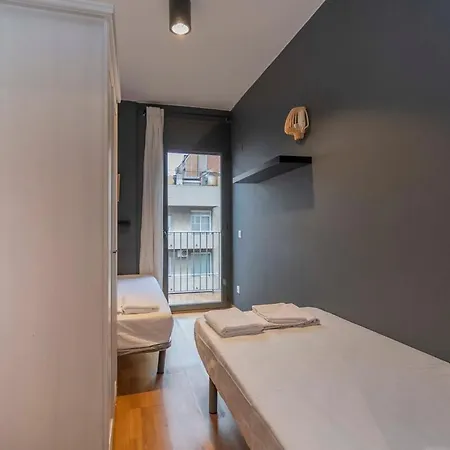 Apartamento 2 Bedroom Duplex With Balcony 4-3 Barcelona