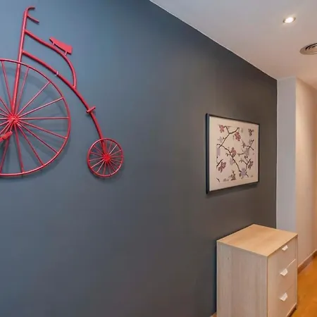 2 Bedroom Duplex With Balcony 4-3 Apartamento Barcelona