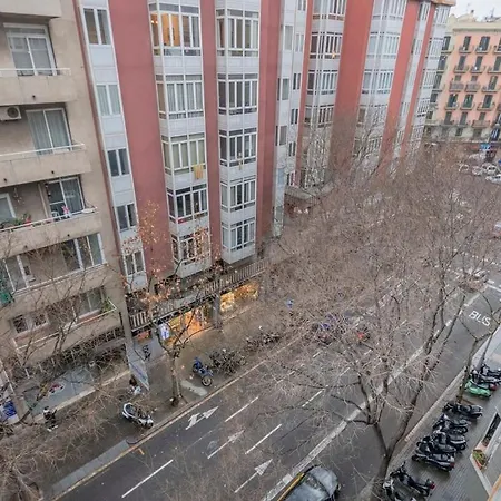 2 Bedroom Duplex With Balcony 4-3 Barcelone