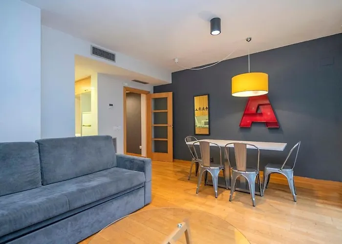 The Collection - 2 Bedroom Duplex With Balcony 4-3 *