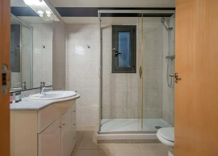 The Collection - 2 Bedroom Duplex With Balcony 4-3
